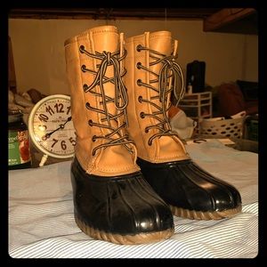 Madden Girl Snow Boots! Size 10!